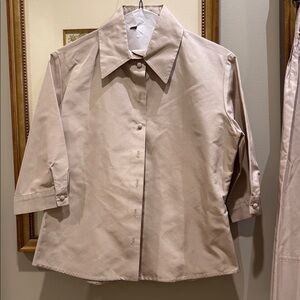 MARTIN GRANT Soft Beige Button-Up Shirt with Wide Collar
